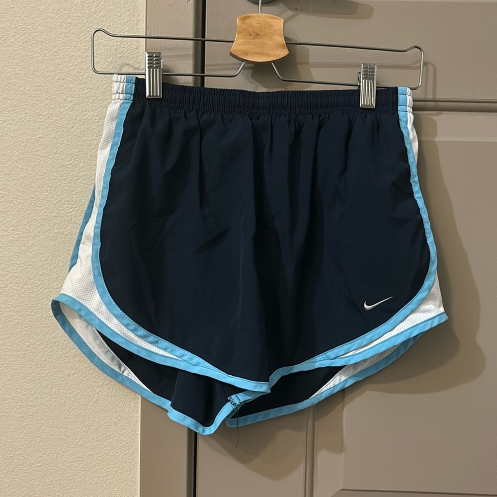 Nike dri fit women running shorts size medium